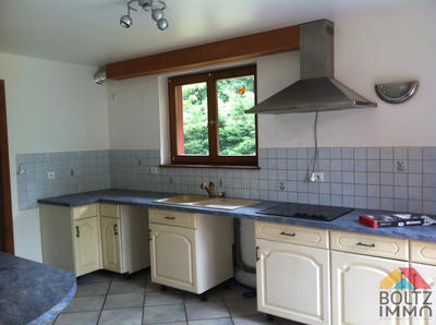 Maison - 121 m² - 6 pièces