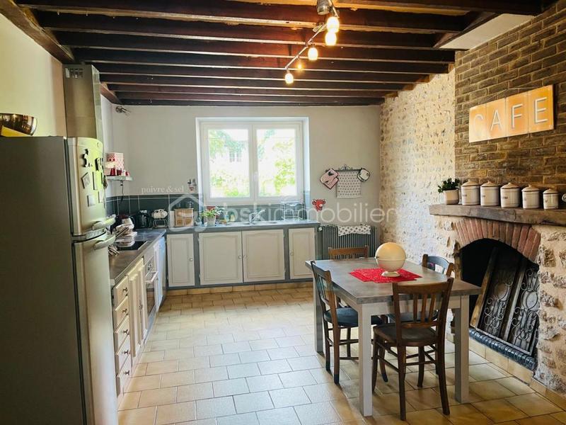 Maison - 245 m² - 8 pièces