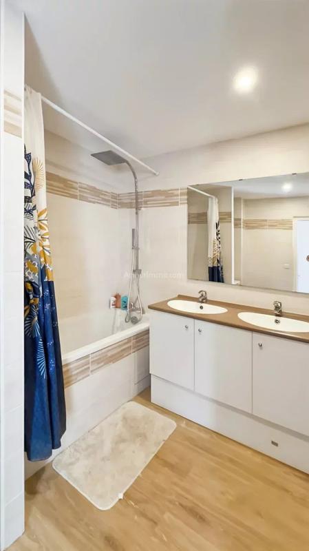 Appartement - 75 m² - 4 pièces