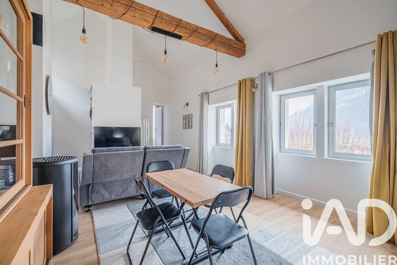 Appartement - 98 m² - 4 pièces