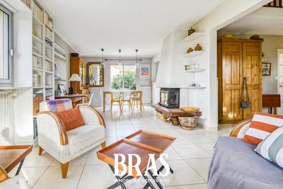 Maison - 148 m² - 8 pièces