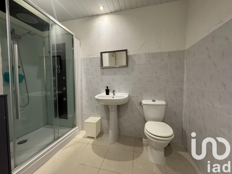 Maison - 650 m² - 25 pièces