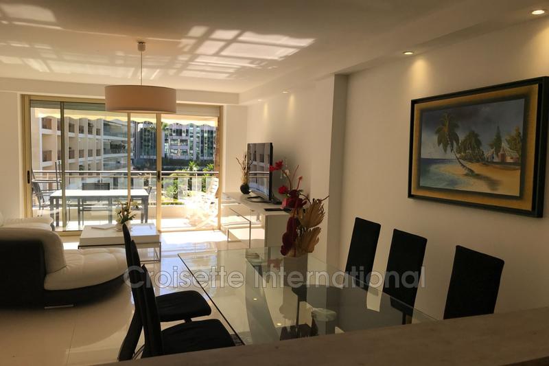 Appartement - 100 m² - 4 pièces