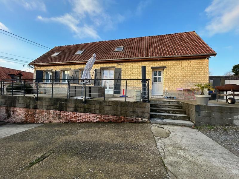 Maison - 97 m² - 4 pièces