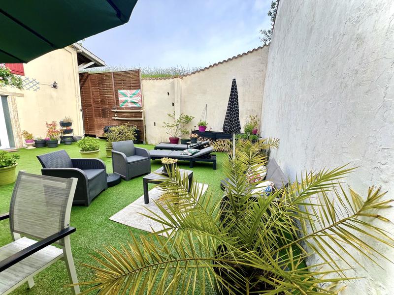 Maison - 168 m² - 8 pièces