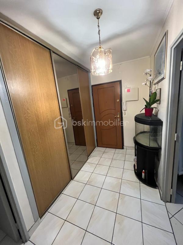 Appartement - 87 m² - 4 pièces