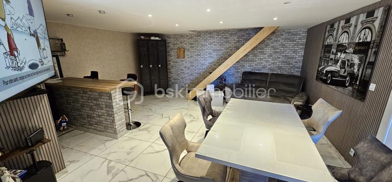 Maison - 90 m² - 3 pièces