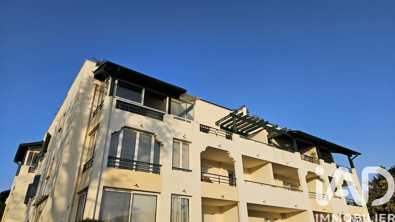 Appartement - 98 m² - 4 pièces