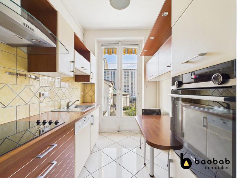 Appartement - 122 m² - 5 pièces