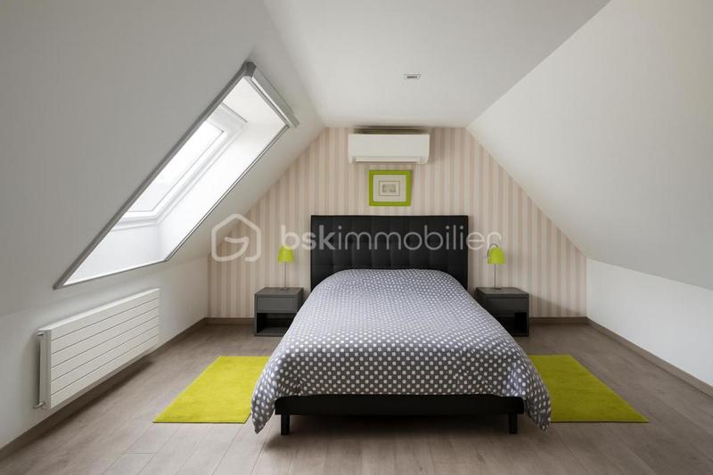 Maison - 185 m² - 7 pièces