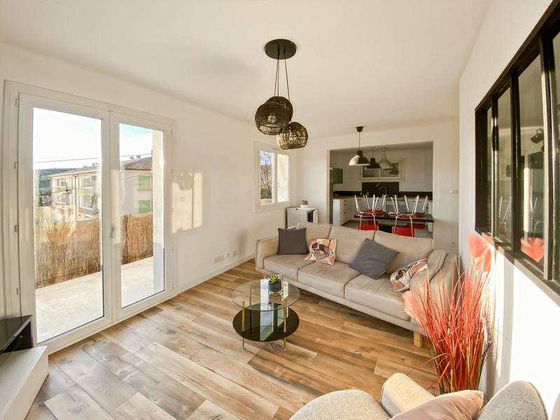 Maison - 92 m² - 4 pièces