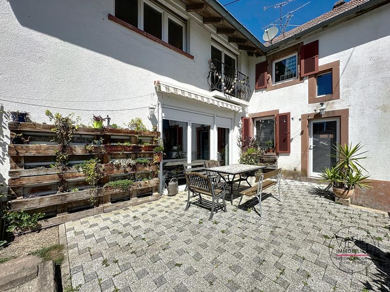 Maison - 177 m² - 8 pièces