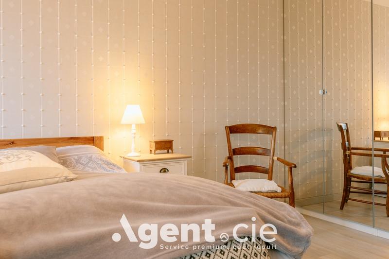 Maison ancienne - 170 m² - 9 pièces