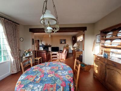 Maison - 120 m² - 7 pièces