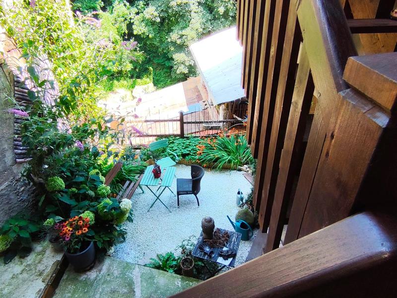 Maison de village - 273 m² - 13 pièces