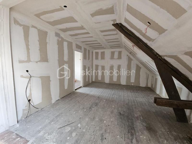 Maison - 163 m² - 7 pièces