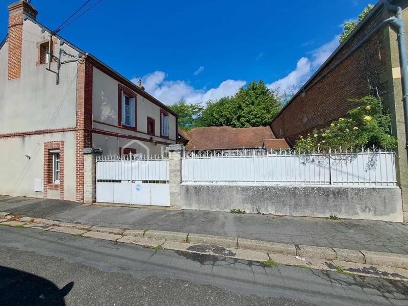 Maison de ville - 95 m² - 5 pièces