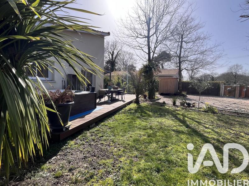 Maison - 102 m² - 5 pièces