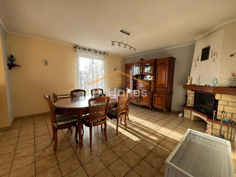 Maison - 122 m² - 7 pièces