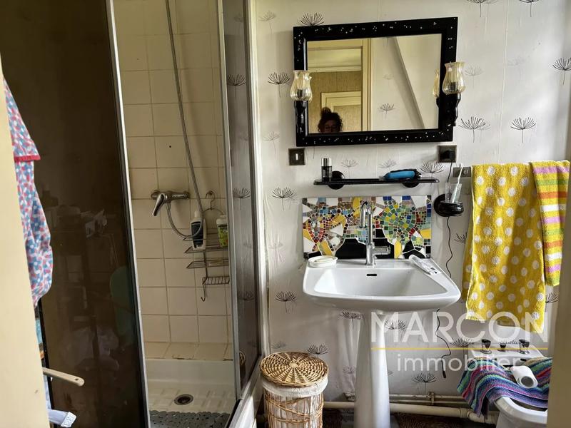 Propriété - 225 m²