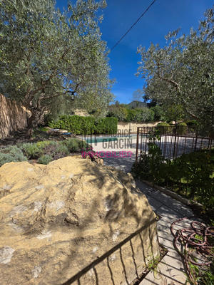 Maison - 234 m² - 6 pièces