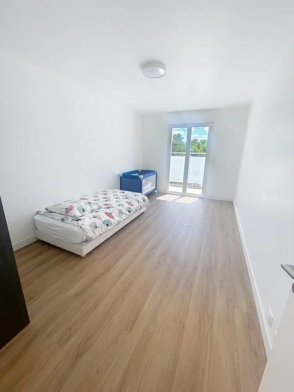 Maison - 216 m² - 8 pièces