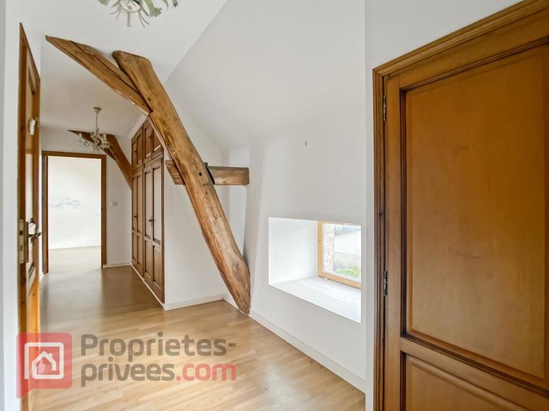 Maison - 263 m² - 9 pièces