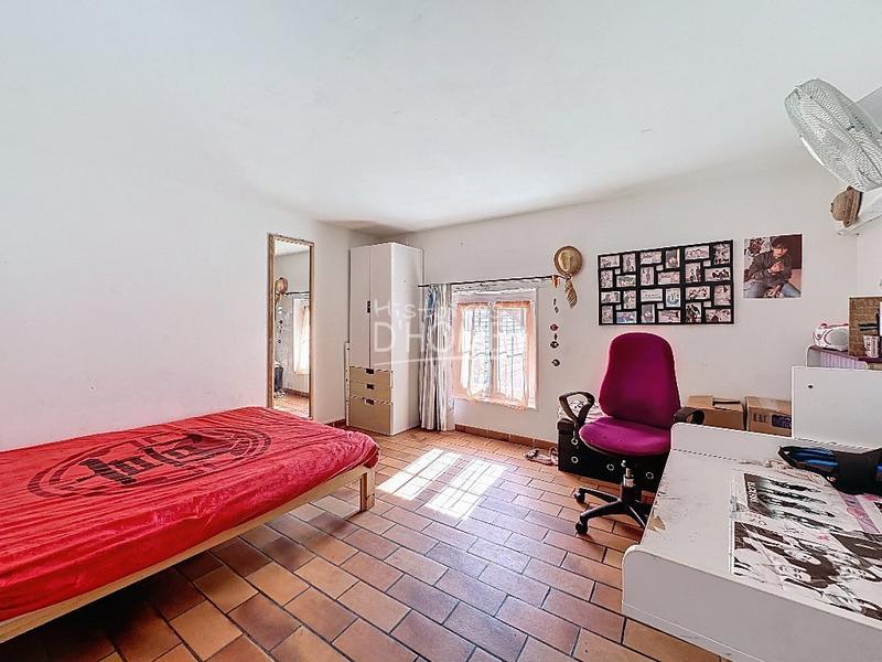 Propriété - 623 m² - 14 pièces