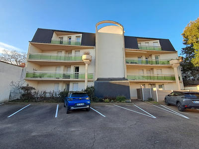 Appartement - 96 m² - 4 pièces