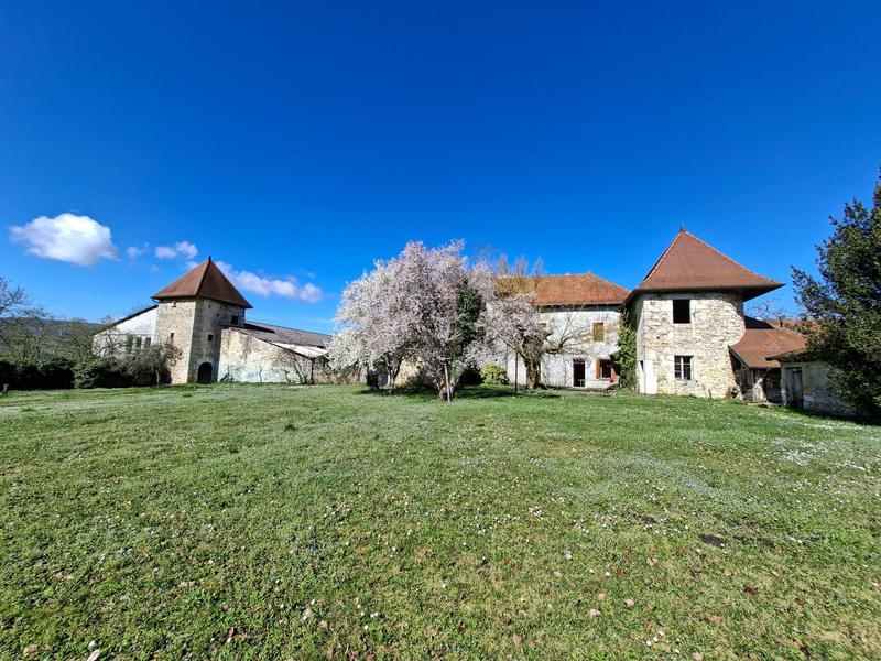 Château - 150 m² - 15 pièces