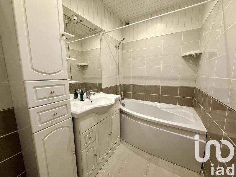 Maison - 96 m² - 5 pièces