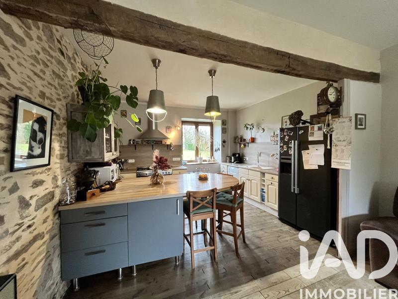 Maison - 140 m² - 5 pièces