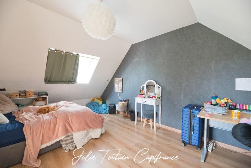 Pavillon - 160 m² - 6 pièces