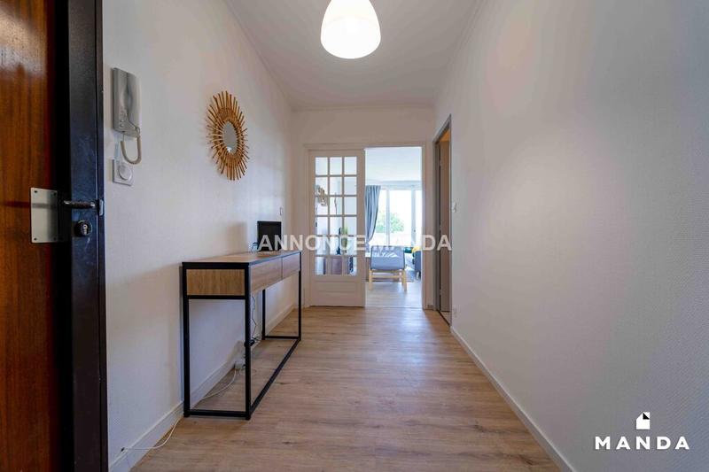 Chambre - 10 m² - 5 pièces