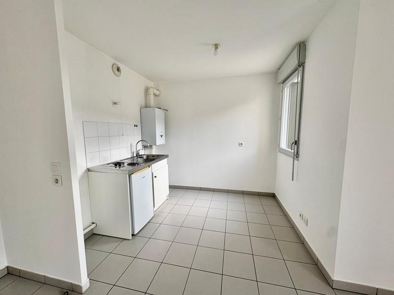 Studio - 30 m² - 2 pièces