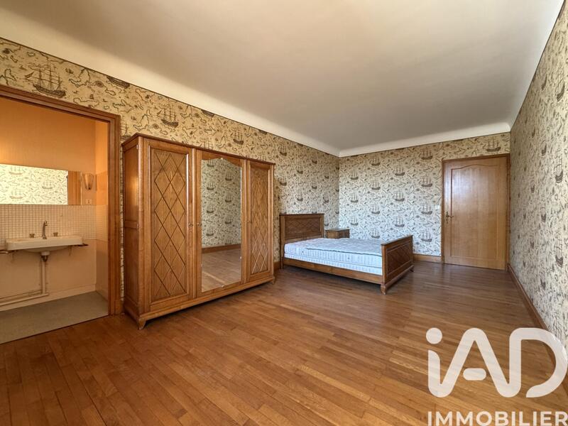 Maison de ville - 312 m² - 12 pièces