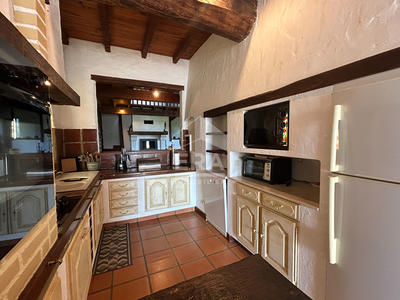 Maison - 265 m² - 7 pièces