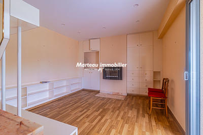 Maison - 202 m² - 7 pièces