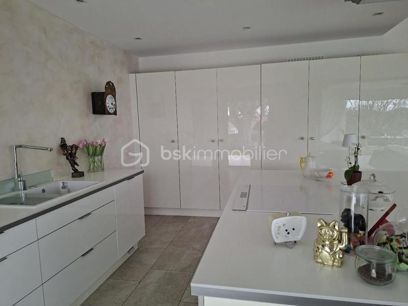 Maison - 153 m² - 5 pièces