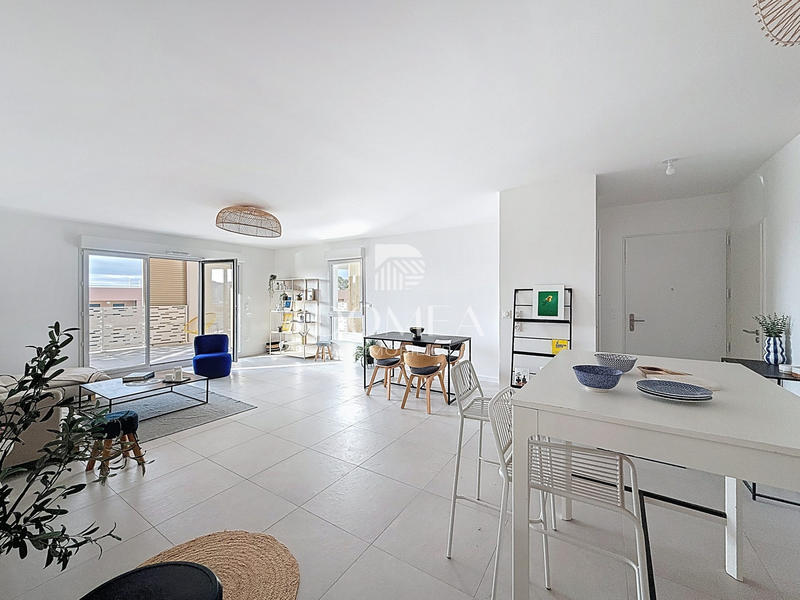 Appartement - 125 m² - 5 pièces