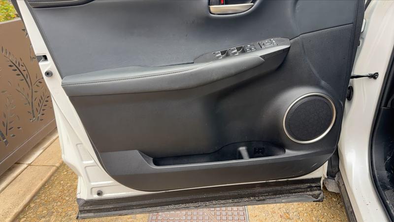 Lexus Nx 2.5 Vvt-i 197 300h E-Cvt Design - Entretien constructeur