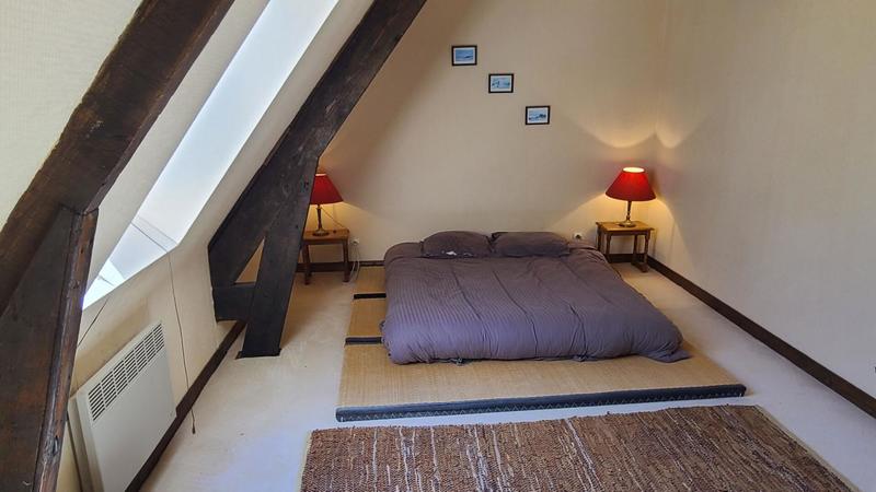 Maison - 270 m² - 8 pièces