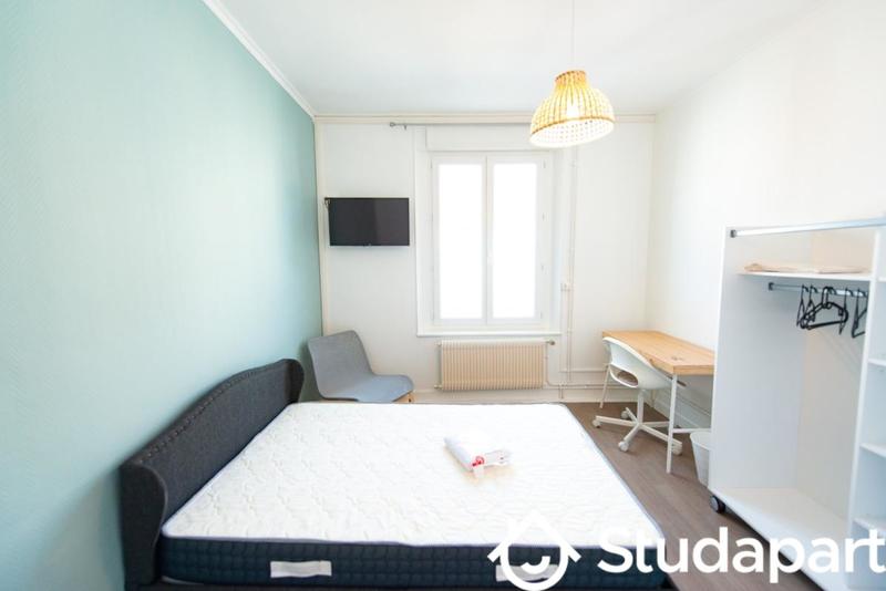 Chambre - 14 m² - 1 pièce