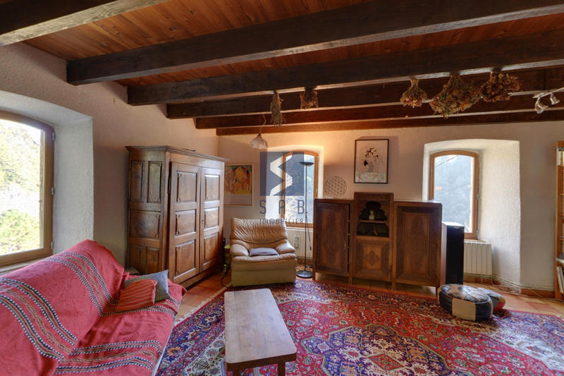 Maison - 195 m² - 8 pièces