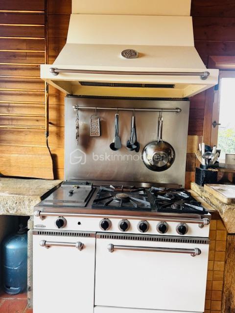 Propriété - 248 m² - 10 pièces