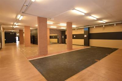 Local commercial - 830 m²