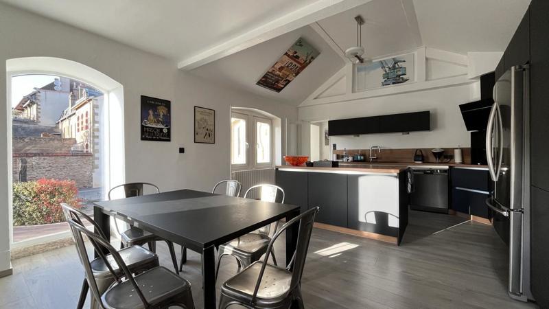 Hôtel particulier - 583 m² - 14 pièces