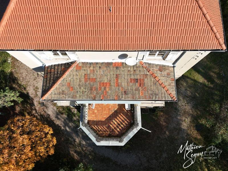 Propriété - 498 m² - 18 pièces