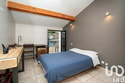 Maison - 222 m² - 7 pièces