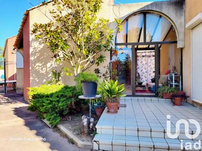 Maison - 260 m² - 10 pièces